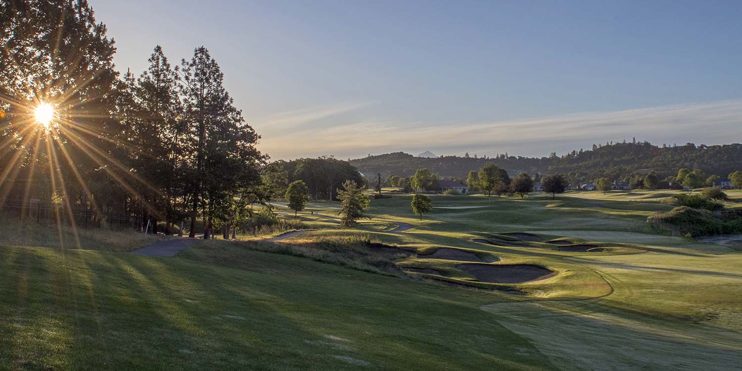 Southern Oregon golf packages